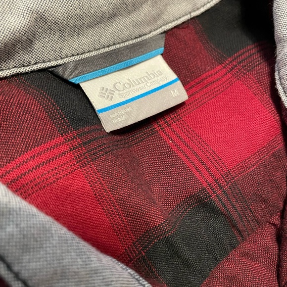Columbia Long Sleeve Button Down - men’s large - Picture 3 of 3